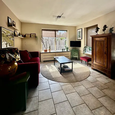 - Tulipa - Nabij De Bloembollenvelden, Het En