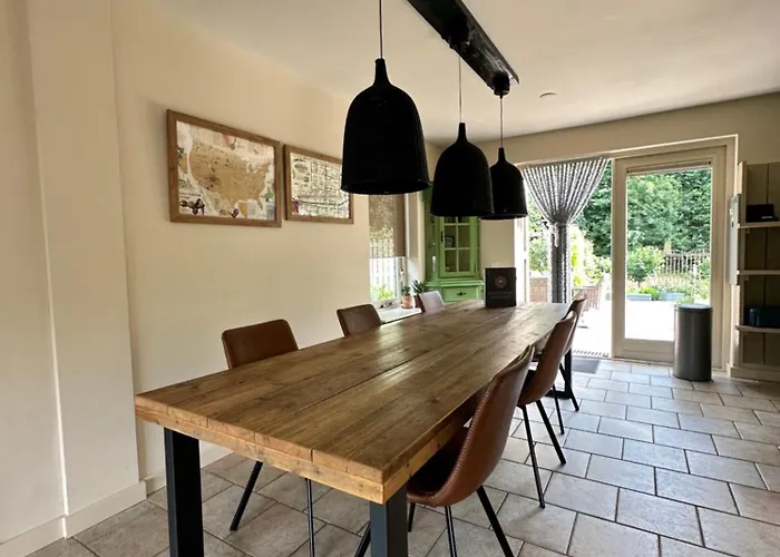 - Tulipa - Nabij De Bloembollenvelden, Het En * Нордвейкерхаут