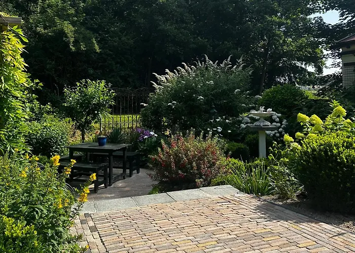 - Tulipa - Nabij De Bloembollenvelden, Het En * Noordwijkerhout